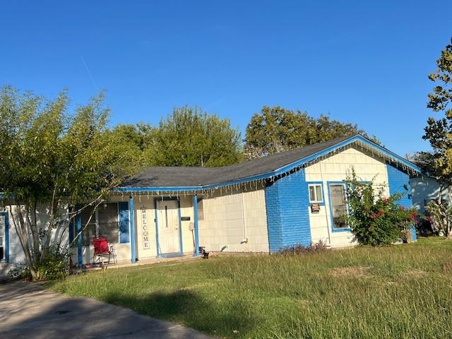 416 Fairmont St, Port Lavaca, TX 77979 - photo 2