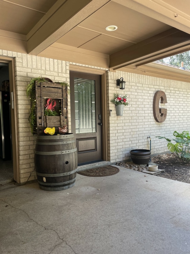 view of property entrance