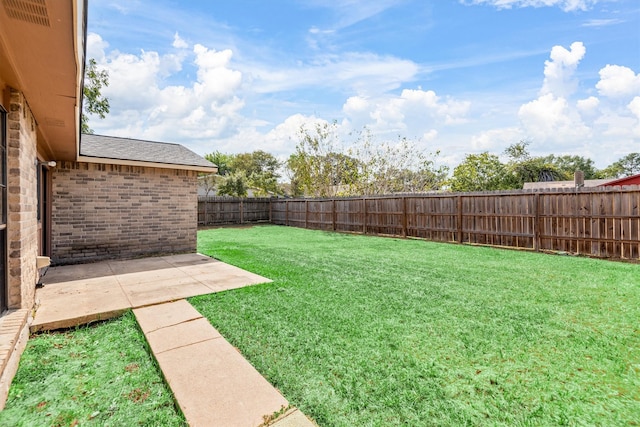 view of yard with a patio