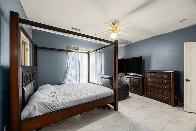 bedroom featuring ceiling fan