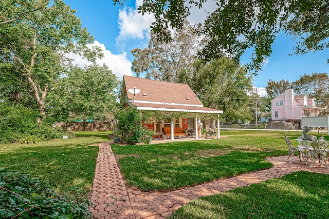 view of yard featuring a patio area