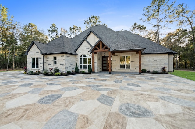 view of front of home featuring a patio area