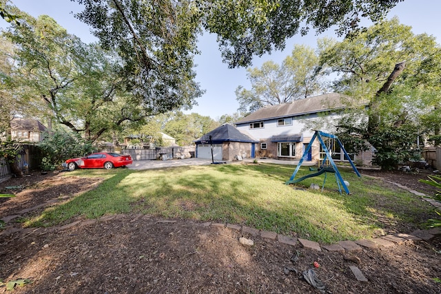 view of yard featuring a playground