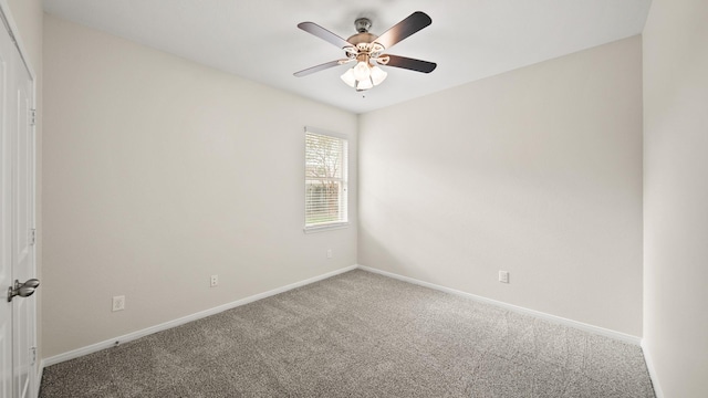 unfurnished room featuring carpet floors and ceiling fan