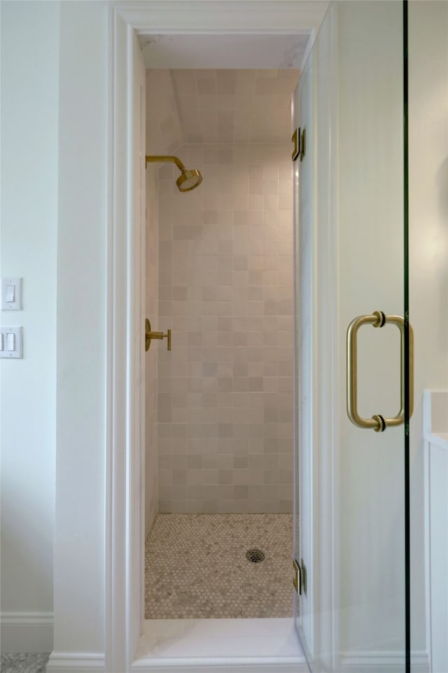 bathroom with walk in shower