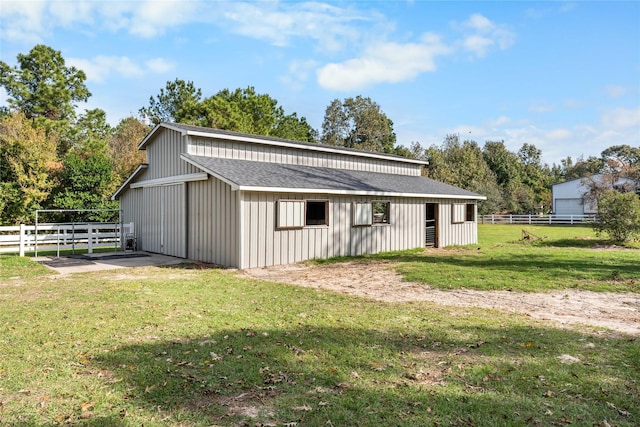 exterior space with an exterior structure and an outbuilding