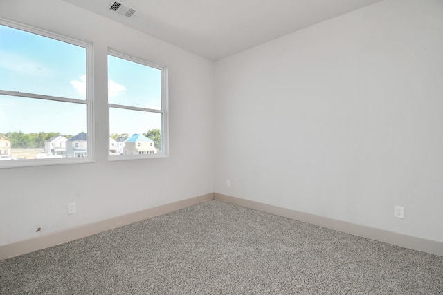 view of carpeted spare room