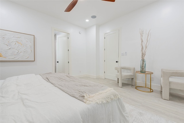 bedroom featuring ceiling fan