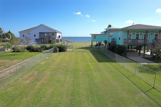 view of yard with a water view