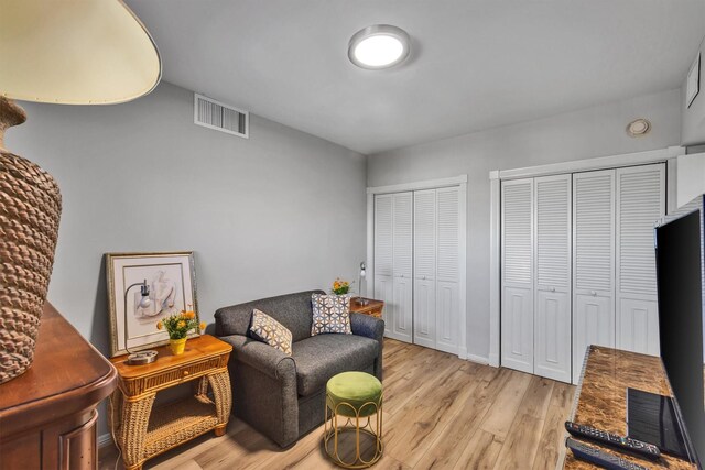 living area with light wood-type flooring