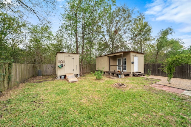 5907 Wedgefield St, Houston, TX 77028 - view of yard