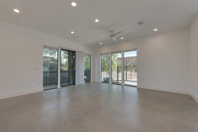 empty room featuring concrete flooring and ceiling fan