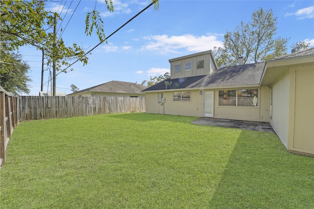 exterior space featuring a lawn