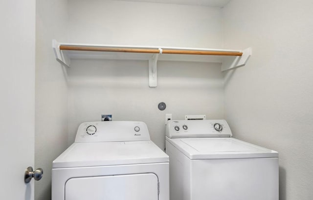 laundry room featuring independent washer and dryer