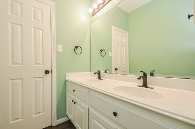 bathroom featuring vanity