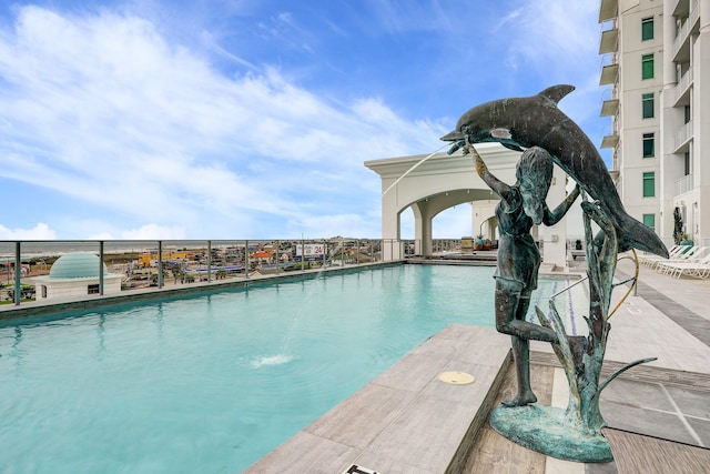 view of swimming pool