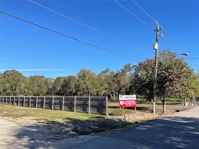 07 Middleton St, Bacliff, TX 77518 - photo 4