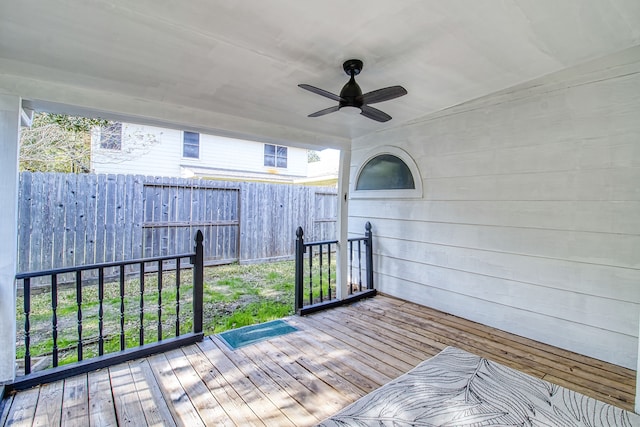 deck with ceiling fan