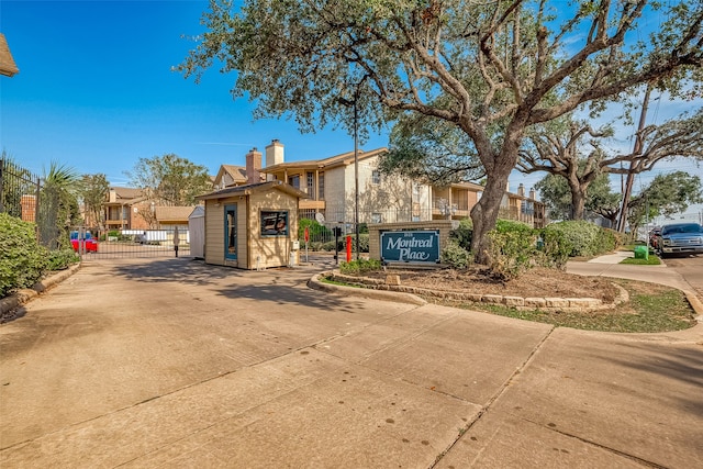 view of front of house