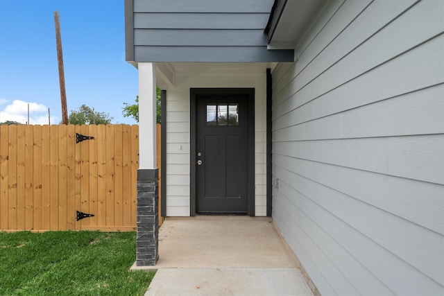 view of property entrance