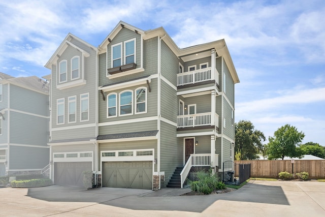 view of front facade featuring a garage