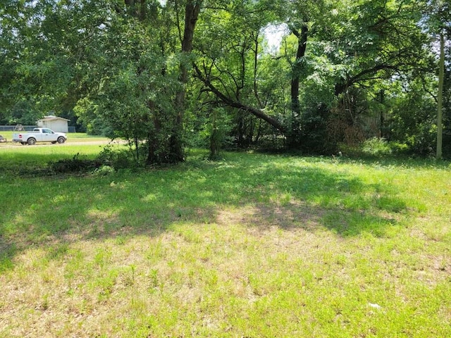 Listing photo 2 for 1112 W 15th St, Texarkana TX 75501