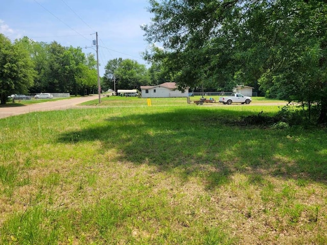 Listing photo 3 for 1112 W 15th St, Texarkana TX 75501