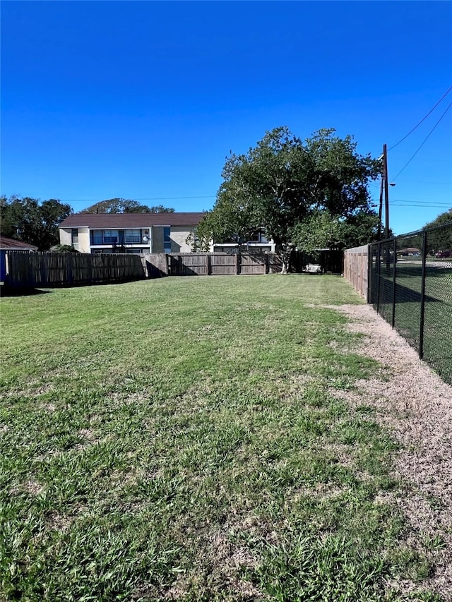 1809 E Bayshore Dr, Palacios, TX 77465 - photo 8
