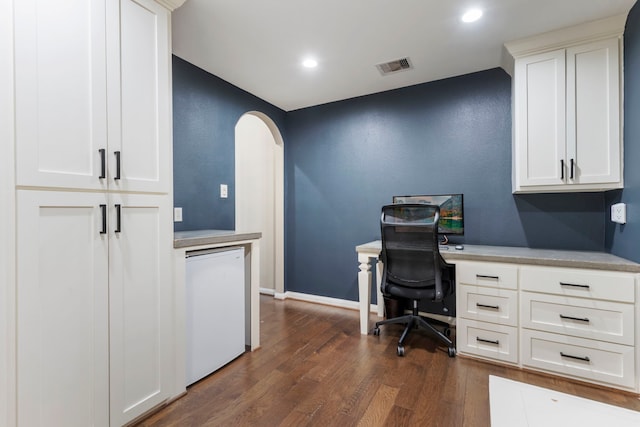 office area with dark wood-type flooring