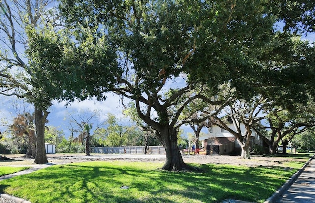 717 Quintana Roo Pl, Seabrook, TX 77586