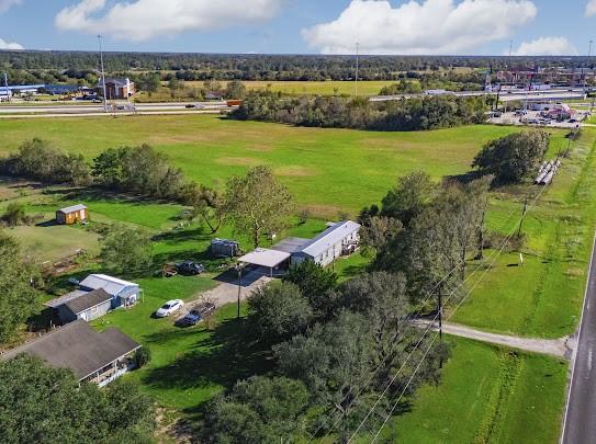 14759 Fm 1663rd Rd N, Winnie, TX 77665