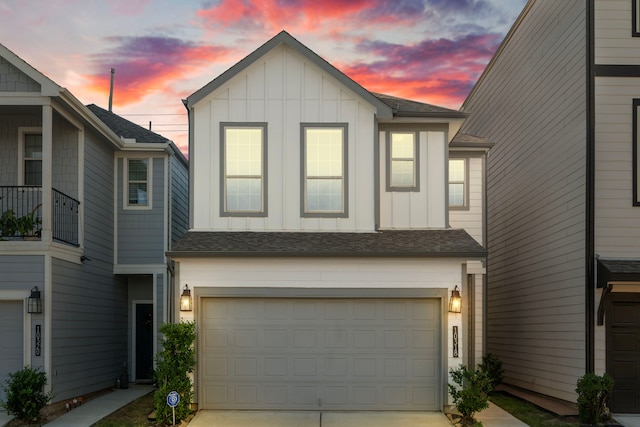 view of front facade with a garage