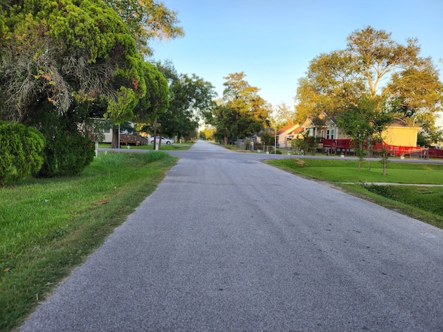 Listing photo 3 for 2984 Goliad St, Beaumont TX 77701