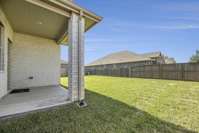 view of yard with a patio area
