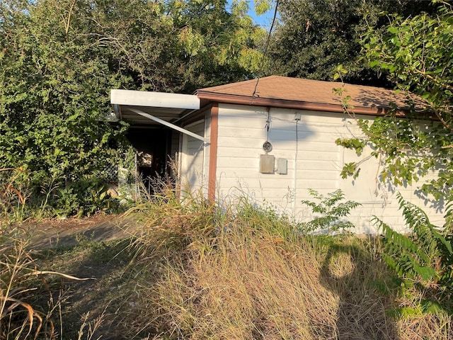 view of home's exterior