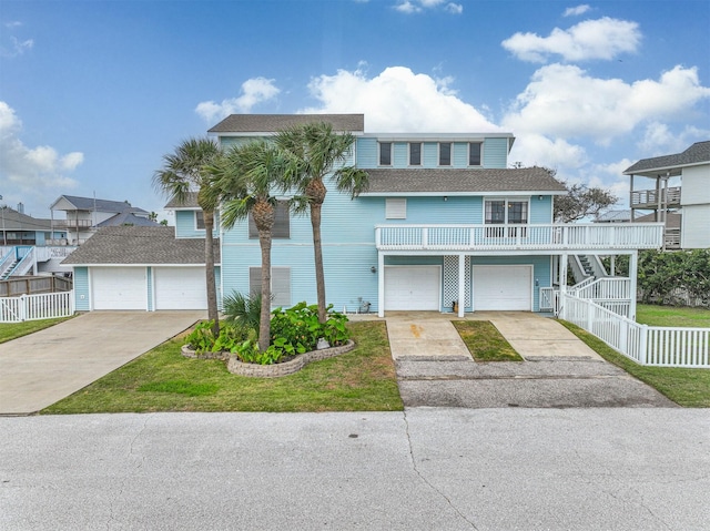 view of front of property with a front lawn