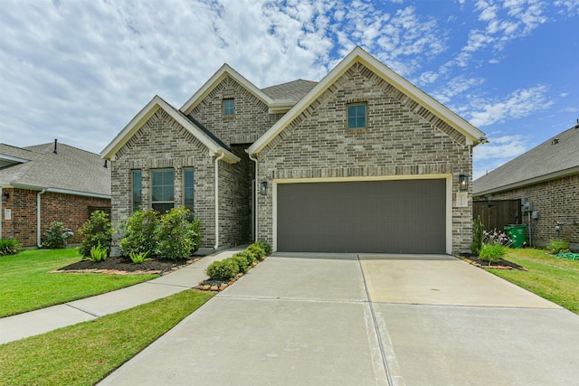 view of front facade with a front yard