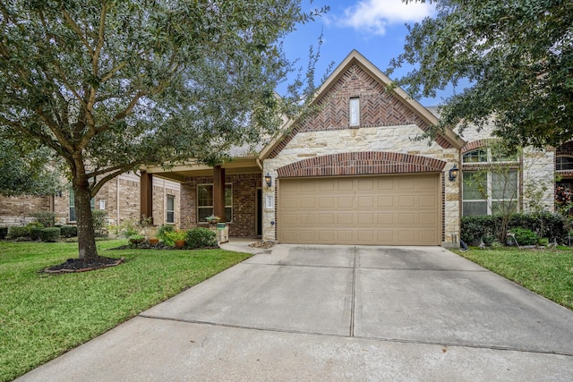 view of front facade featuring a garage and a front lawn