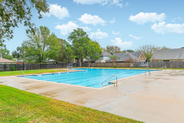 3102 Silver Cedar Trl, Katy, TX 77449 - community pool featuring a patio area