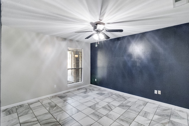 empty room with ceiling fan