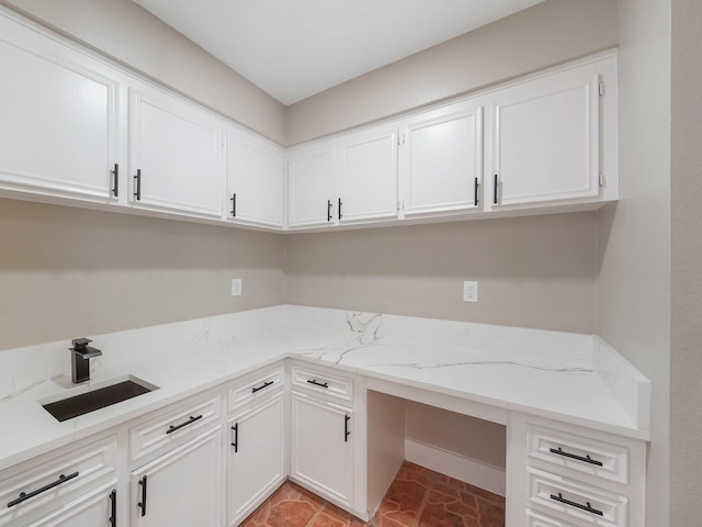 laundry room featuring sink