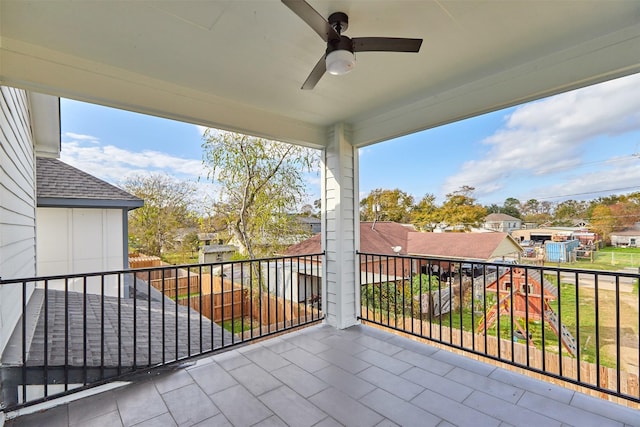 balcony featuring ceiling fan