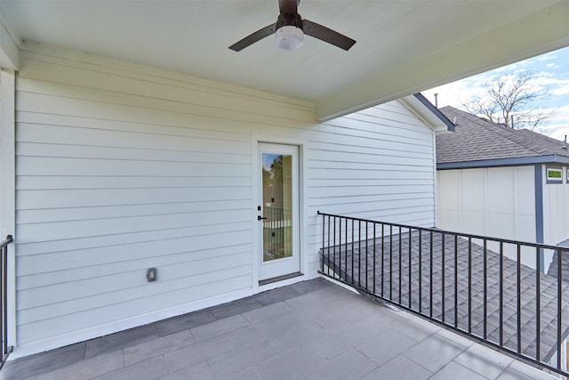 balcony with ceiling fan