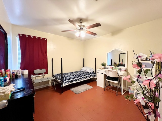 bedroom featuring ceiling fan