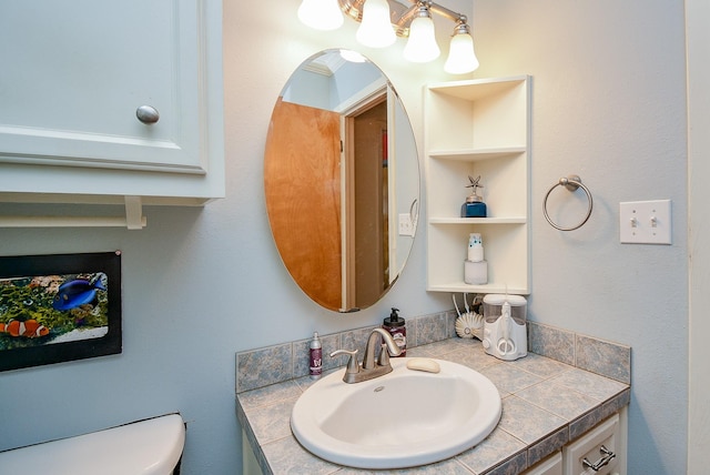 1495 W Bayshore Dr, Palacios, TX 77465 - bathroom featuring vanity and toilet