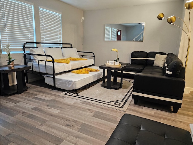 7886 Hamlet St, Houston, TX 77078 - living room with wood finished floors