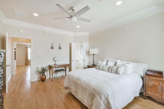 bedroom featuring ceiling fan, crown molding, and light hardwood / wood-style floors