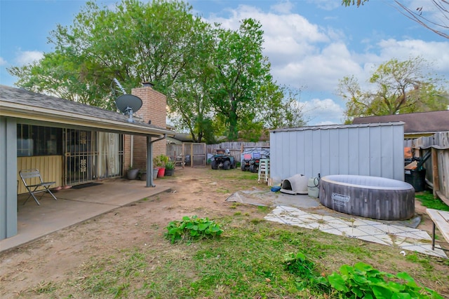 view of yard featuring a patio