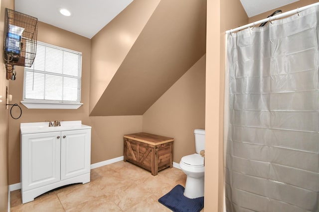 bathroom with a shower with curtain, vanity, and toilet