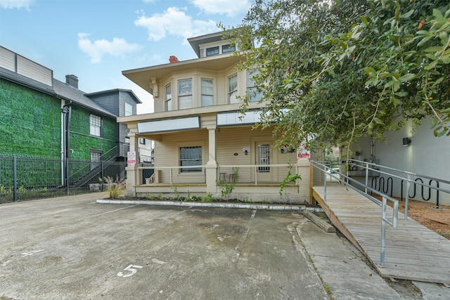 view of front facade featuring covered porch